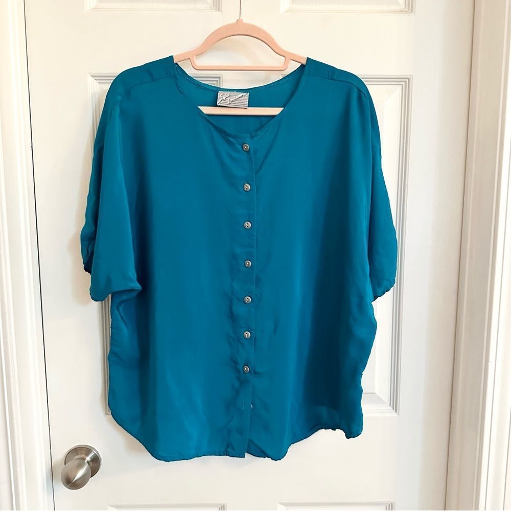 Vintage blue green split decision top